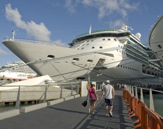hire best attorney for cruise ship accident